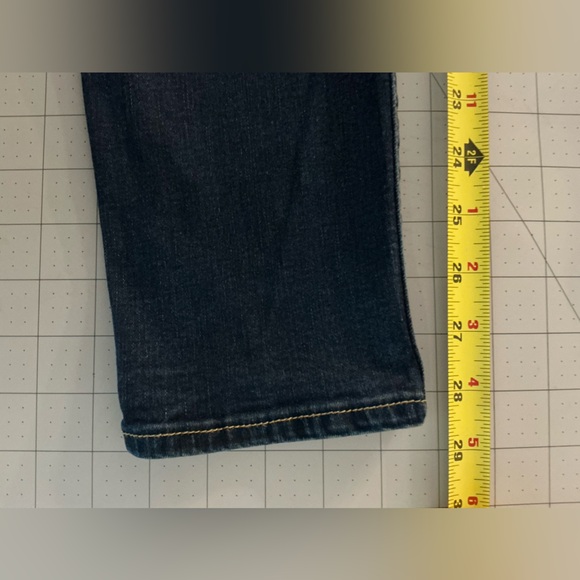 Denizen from Levi's Women's Straight Leg Denim Jeans size 8M - GUC - Picture 5 of 5